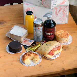 Box desayuno + aperitivo